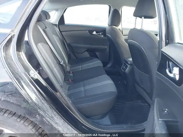 3KPF34AD4PE573866 2023 KIA FORTE - Image 8