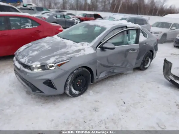 3KPF34AD4PE577934 2023 KIA FORTE - Image 2