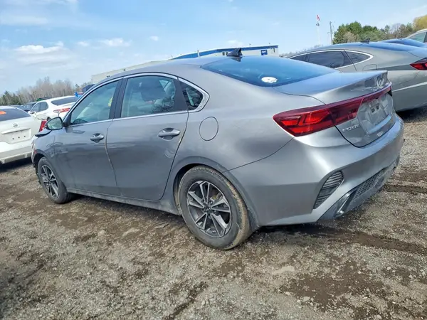 3KPF34AD4PE669156 2023 KIA FORTE - Image 2