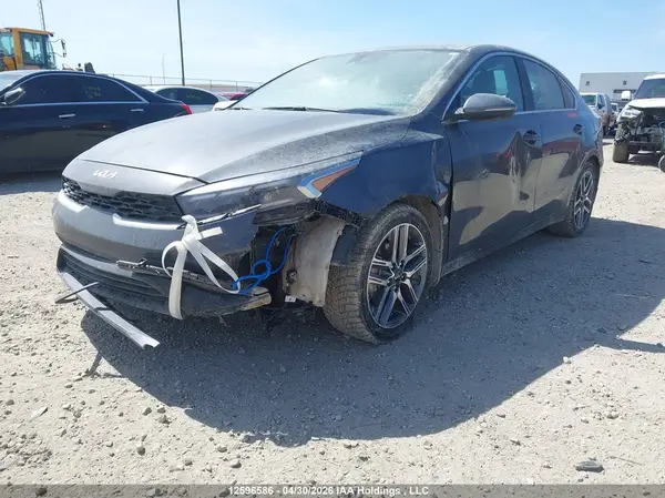 3KPF34AD4PE706917 2023 KIA FORTE - Image 2