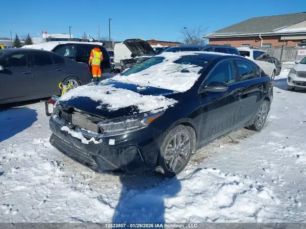 3KPF34AD4RE710906 2024 KIA FORTE - Image 2