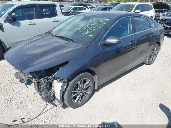 3KPF34AD4RE756686 2024 KIA FORTE - Image 2