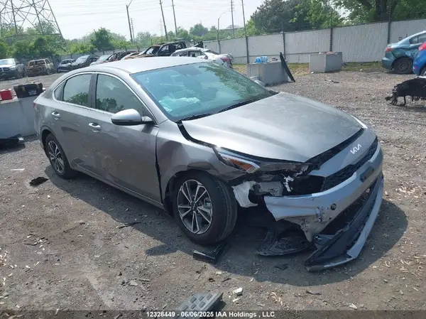 3KPF34AD4RE808284 2024 KIA FORTE - Image 1
