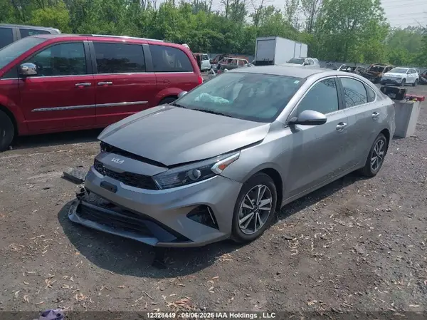 3KPF34AD4RE808284 2024 KIA FORTE - Image 2