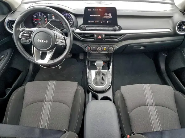 3KPF34AD4RE813257 2024 KIA FORTE - Image 8