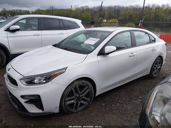 3KPF34AD5KE012715 2019 KIA FORTE - Image 2
