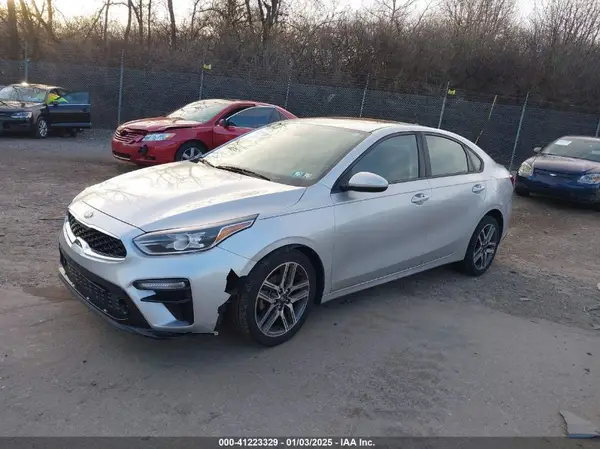 3KPF34AD5KE016604 2019 KIA FORTE - Image 2