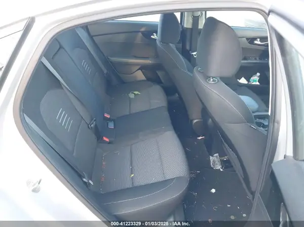 3KPF34AD5KE016604 2019 KIA FORTE - Image 8