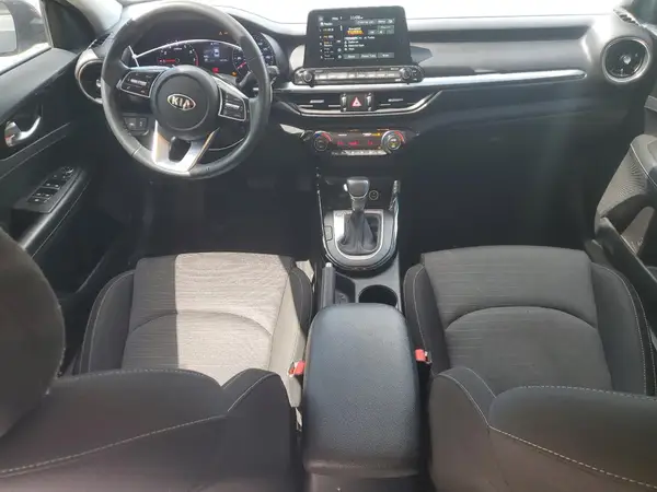 3KPF34AD5KE017087 2019 KIA FORTE - Image 8