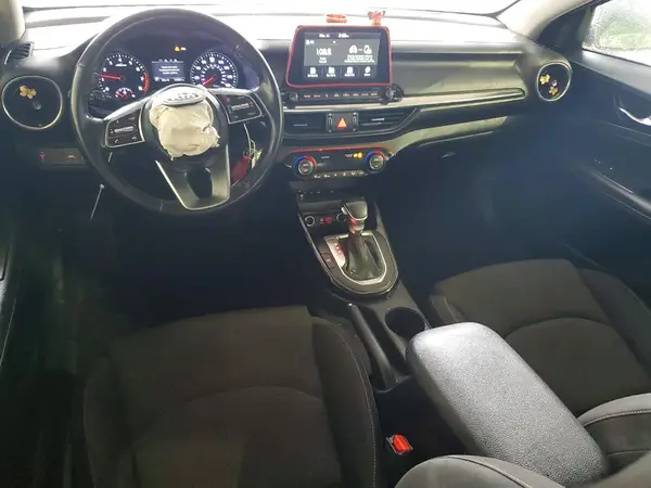 3KPF34AD5KE021821 2019 KIA FORTE - Image 8