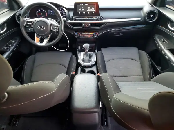 3KPF34AD5KE041583 2019 KIA FORTE - Image 8
