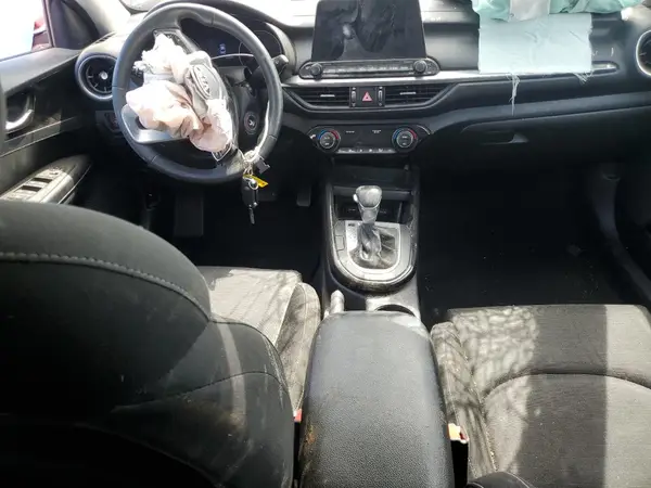 3KPF34AD5KE048386 2019 KIA FORTE - Image 8