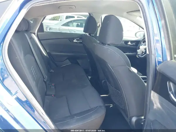 3KPF34AD5KE096888 2019 KIA FORTE - Image 8