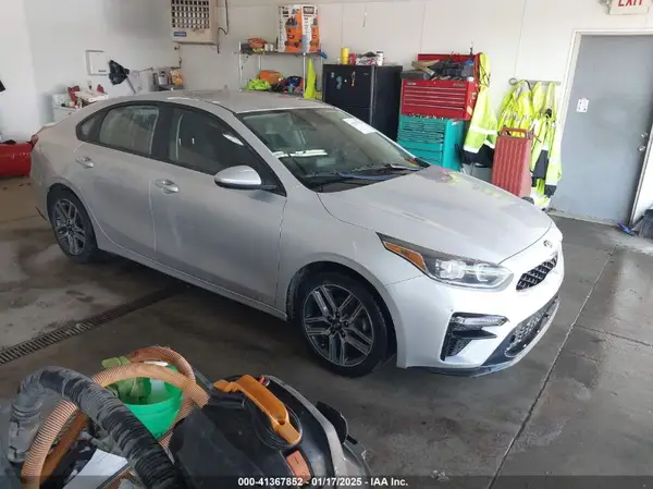 3KPF34AD5KE105220 2019 KIA FORTE - Image 1