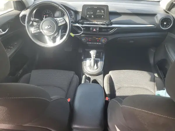 3KPF34AD5KE110675 2019 KIA FORTE - Image 8