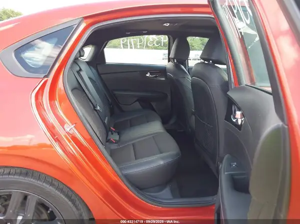 3KPF34AD5LE137649 2020 KIA FORTE - Image 8