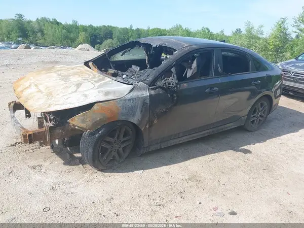 3KPF34AD5ME275435 2021 KIA FORTE - Image 2