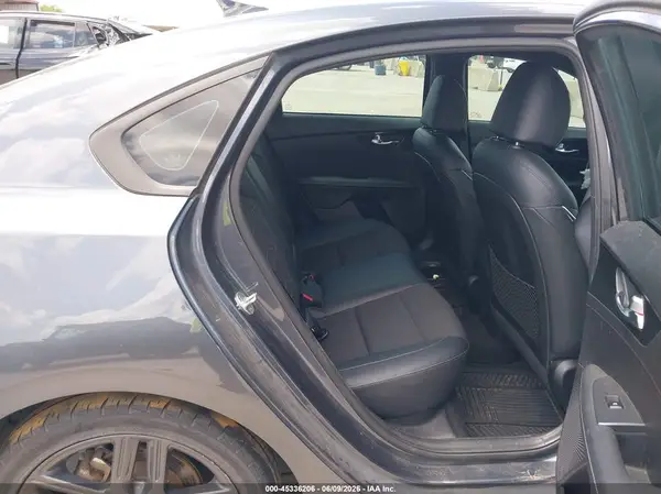 3KPF34AD5ME285513 2021 KIA FORTE - Image 8