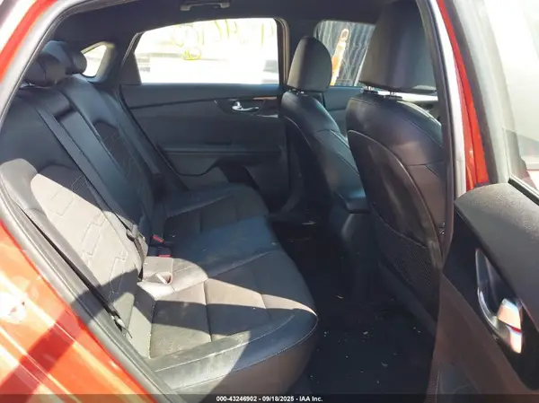 3KPF34AD5ME295250 2021 KIA FORTE - Image 8