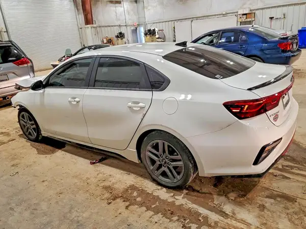 3KPF34AD5ME305288 2021 KIA FORTE - Image 2