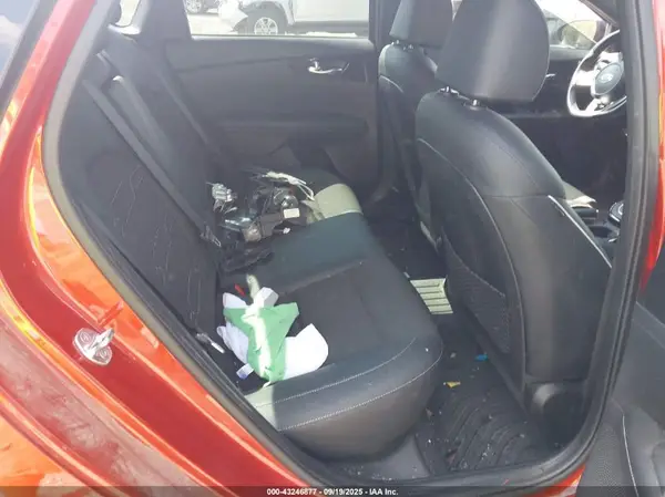 3KPF34AD5ME313164 2021 KIA FORTE - Image 8