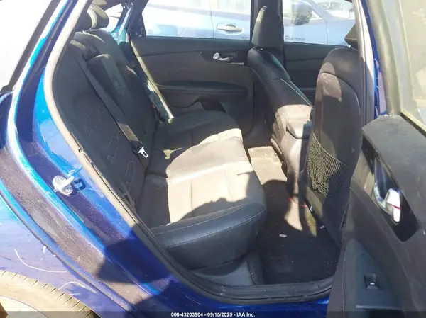 3KPF34AD5ME332846 2021 KIA FORTE - Image 8