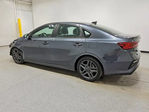 3KPF34AD5ME339022 2021 KIA FORTE - Image 2