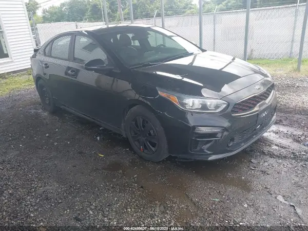 3KPF34AD5ME341286 2021 KIA FORTE - Image 1