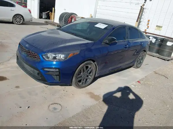 3KPF34AD5ME359285 2021 KIA FORTE - Image 2