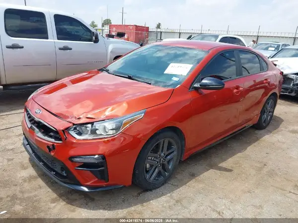 3KPF34AD5ME367970 2021 KIA FORTE - Image 2