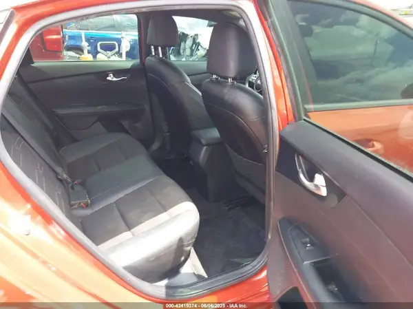 3KPF34AD5ME367970 2021 KIA FORTE - Image 8