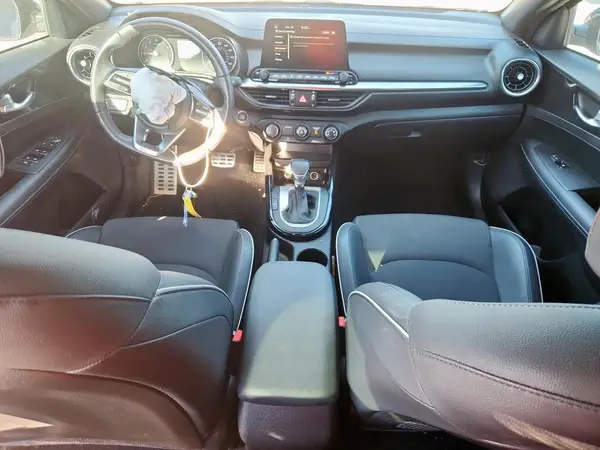 3KPF34AD5ME385529 2021 KIA FORTE - Image 8