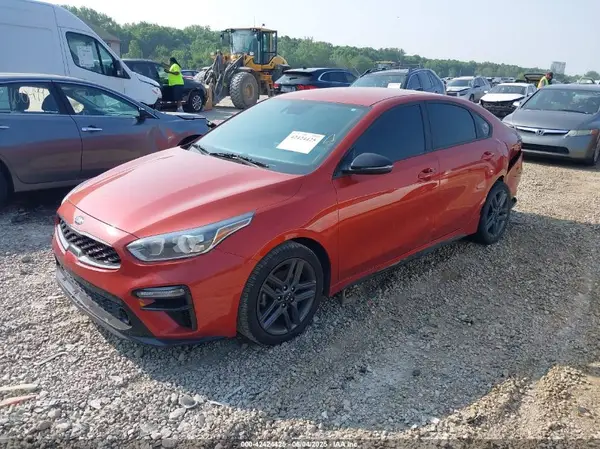 3KPF34AD5ME400322 2021 KIA FORTE - Image 2