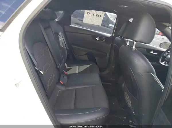 3KPF34AD5ME420294 2021 KIA FORTE - Image 8