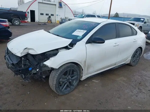 3KPF34AD5ME423518 2021 KIA FORTE - Image 2