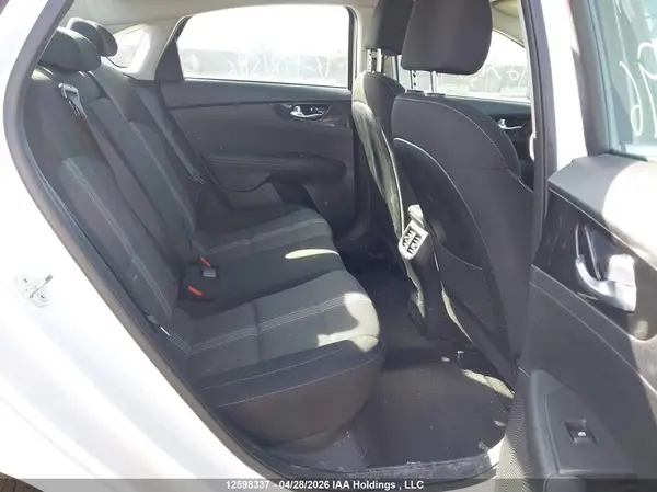 3KPF34AD5NE481596 2022 KIA FORTE - Image 8