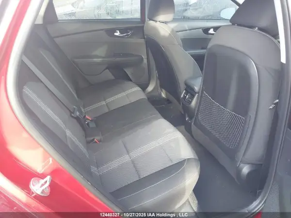 3KPF34AD5NE521871 2022 KIA FORTE - Image 8