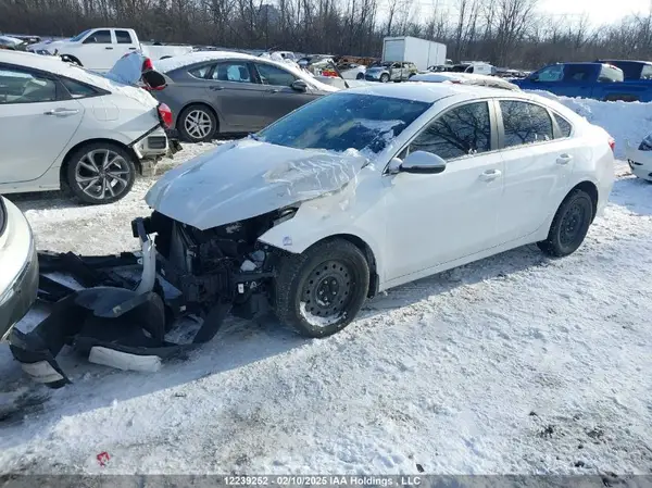 3KPF34AD5PE635677 2023 KIA FORTE - Image 2