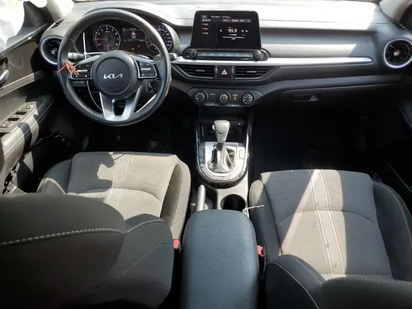 3KPF34AD5PE656819 2023 KIA FORTE - Image 8