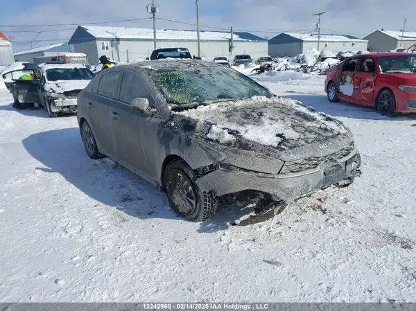 3KPF34AD5PE671787 2023 KIA FORTE - Image 1