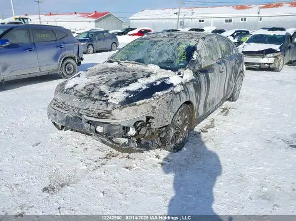 3KPF34AD5PE671787 2023 KIA FORTE - Image 2