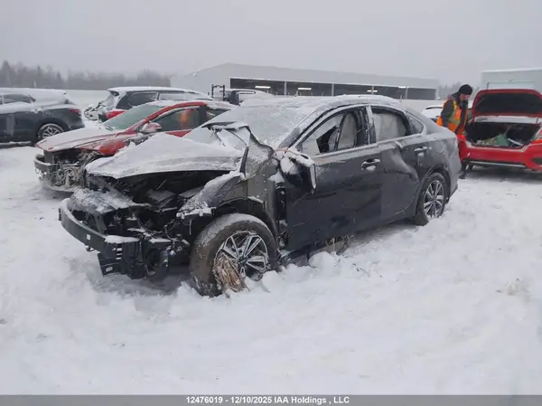 3KPF34AD5RE718402 2024 KIA FORTE - Image 2