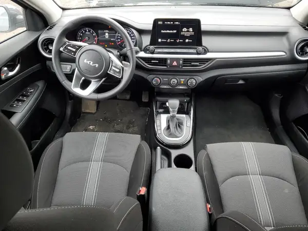 3KPF34AD5RE793780 2024 KIA FORTE - Image 8