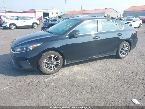 3KPF34AD5RE831377 2024 KIA FORTE - Image 2