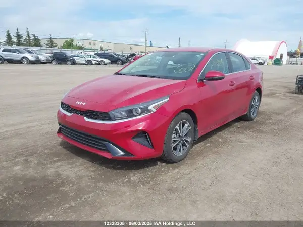 3KPF34AD5RE839575 2024 KIA FORTE - Image 2