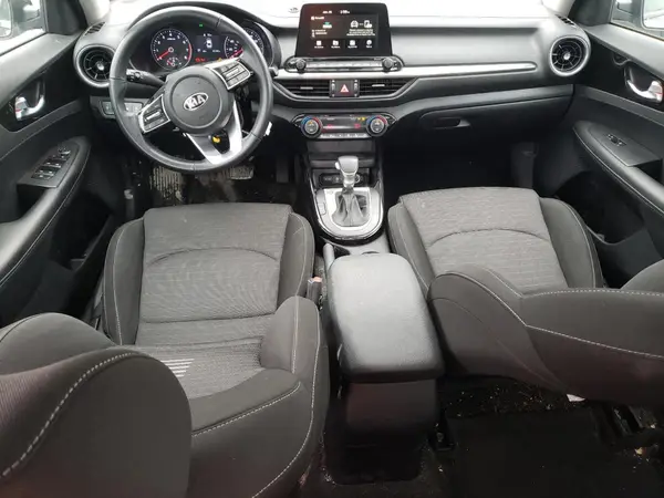 3KPF34AD6KE013162 2019 KIA FORTE - Image 8