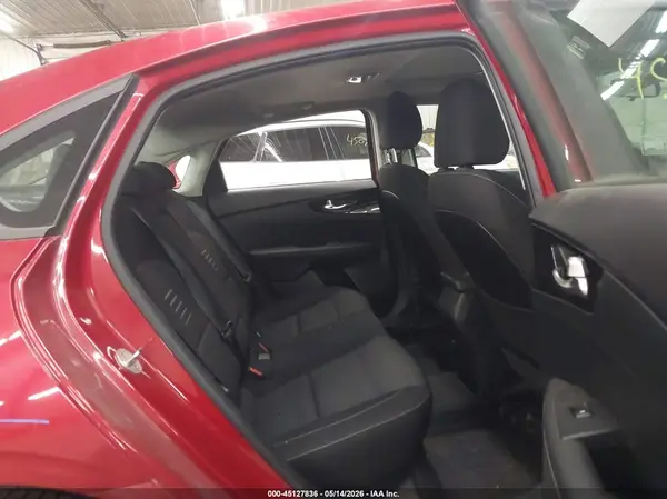 3KPF34AD6KE013825 2019 KIA FORTE - Image 8