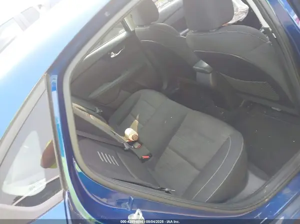 3KPF34AD6KE017390 2019 KIA FORTE - Image 8