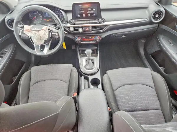 3KPF34AD6KE019950 2019 KIA FORTE - Image 8