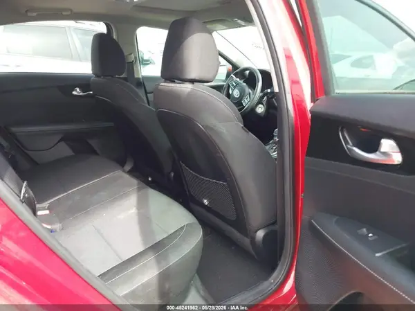 3KPF34AD6KE020127 2019 KIA FORTE - Image 8